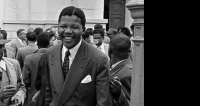 Nelson Mandela niversitede hukuk okurken