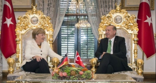 FT: Avrupa kt bir zamanda Trkiye'yle btnleiyor