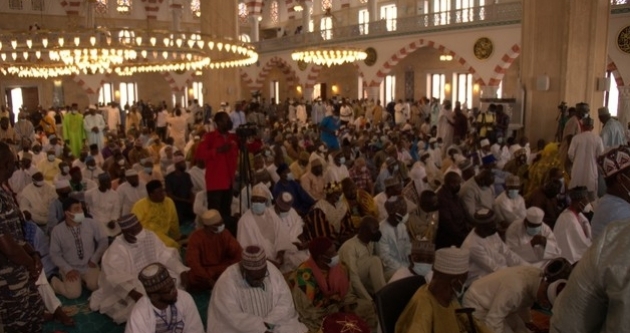 مسلمو غانا يعبرون عن سعادتهم بافتتاح أكبر مسجد في غرب إفريقيا بدعم تركي