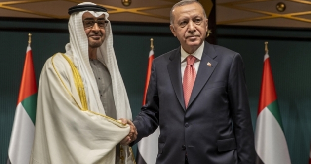 Türkiye ile Birleşik Arap Emirlikleri arasında 10 anlaşma imzalandı Türkiye ile Birleşik Arap Emirlikleri arasında enerji, çevre, finans ve ticaret alanlarında 10 anlaşma imzalandı.